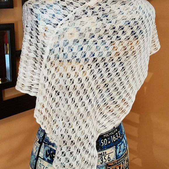 WHITE KNIT COVER UP - Picture 3 of 6